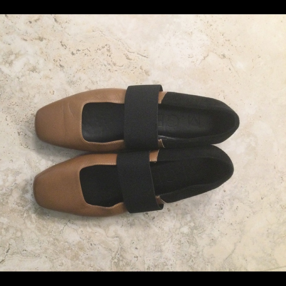 MGemi Ballare Tan and Black flats